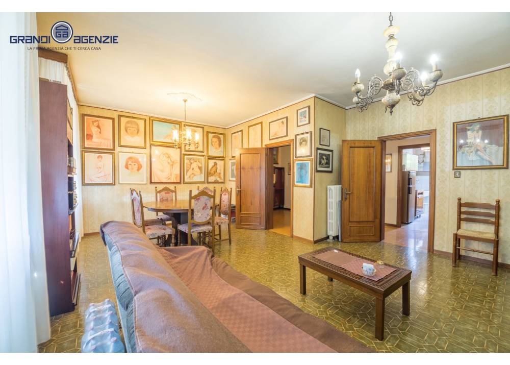Vendita Appartamento a Parma quadrilocale Montanara di 127 mq