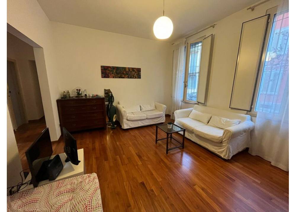 Vendita Appartamento a Parma quadrilocale Oltretorrente di 103 mq