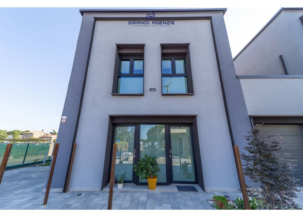 Vendita Villa a Parma quadrilocale  di 160 mq