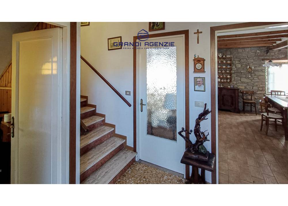 Vendita Casa Indipendente a Corniglio trilocale  di 123 mq