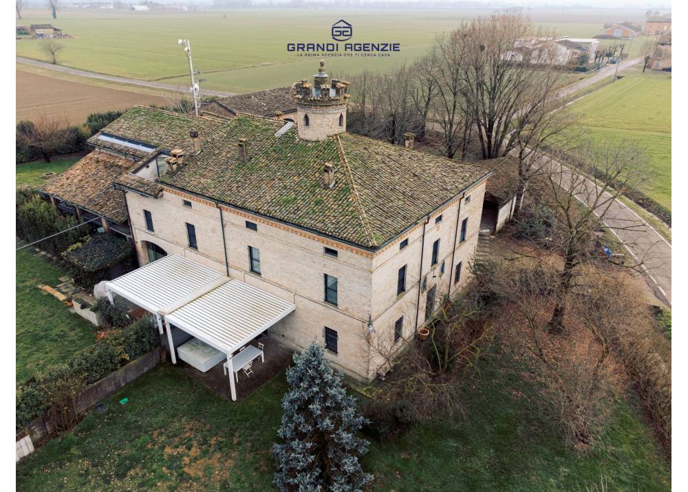 Vendita Villetta a schiera a Soragna   di 318 mq