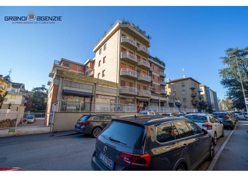 Vendita Appartamento a Parma trilocale Cittadella di 175 mq