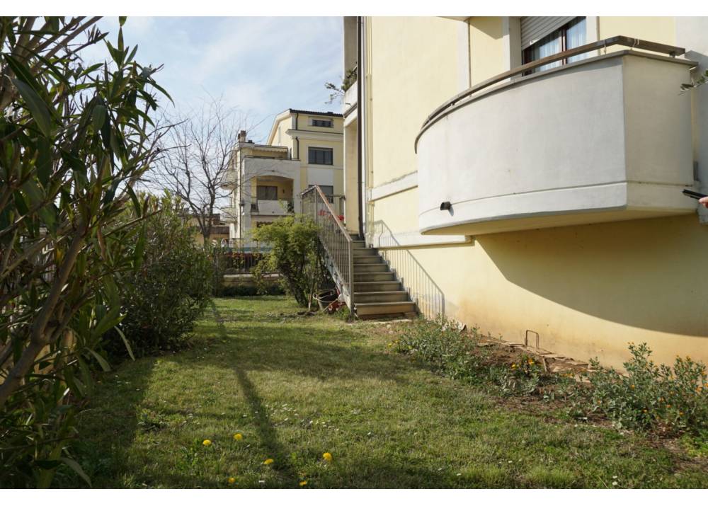 Vendita Appartamento a Parma quadrilocale  di 120 mq