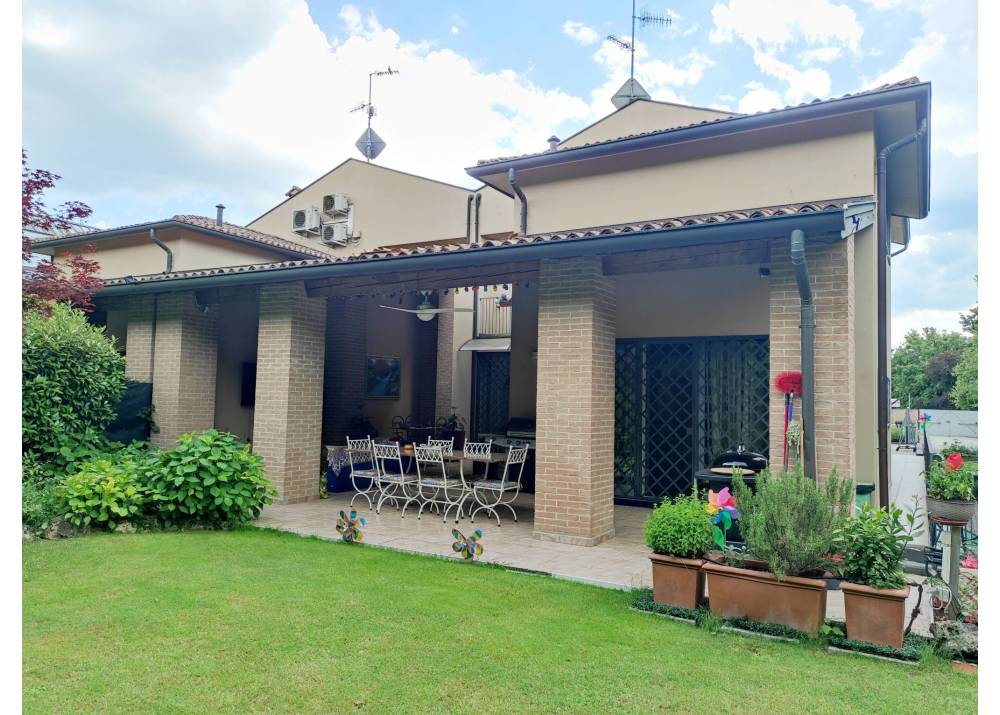 Vendita Villa a Parma  Coloreto di 275 mq