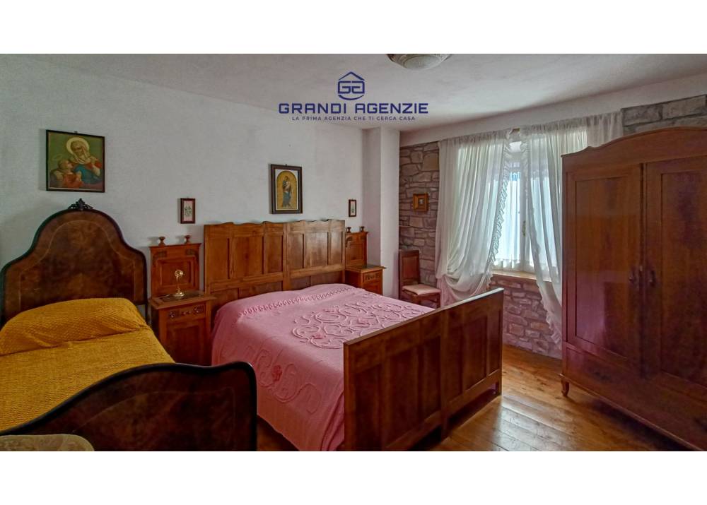 Vendita Casa Indipendente a Corniglio trilocale  di 123 mq