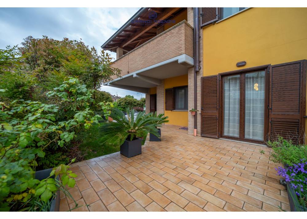 Vendita Villa a Traversetolo quadrilocale  di 211 mq