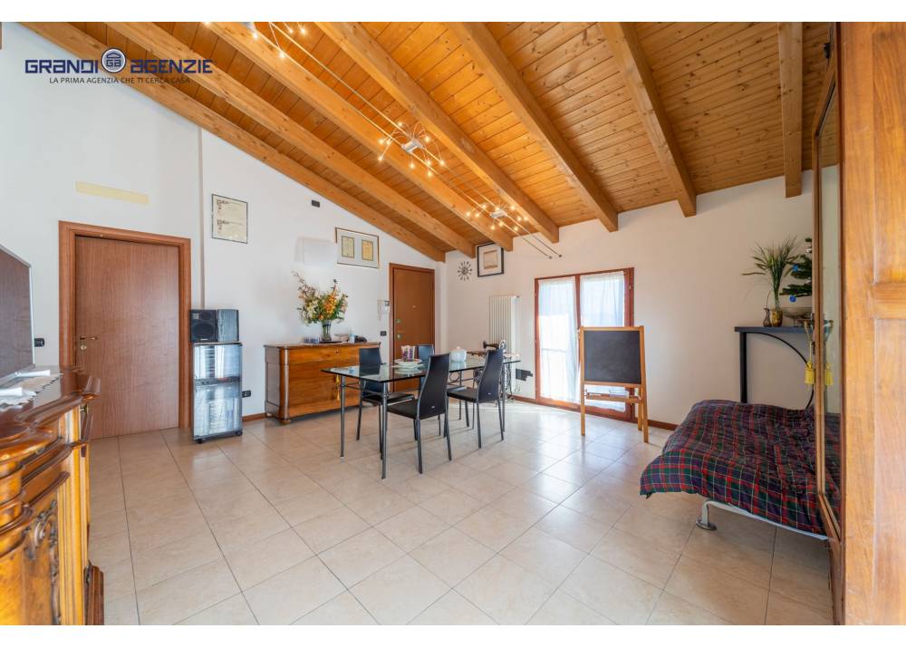 Vendita Appartamento a Montecchio Emilia quadrilocale  di 163 mq