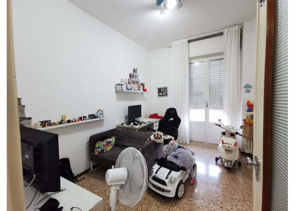 Affitto Appartamento a Parma quadrilocale Via Volturno di 106 mq