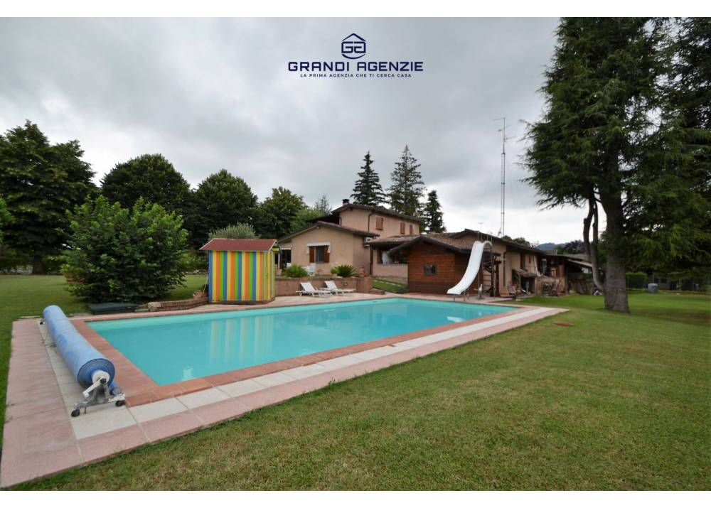 Vendita Villa a Lesignano De` bagni quadrilocale Lesignano di 212 mq