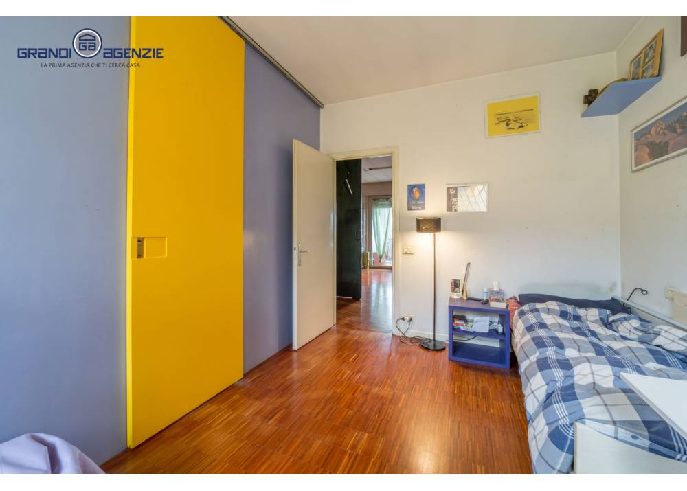 Vendita Appartamento a Parma   di 223 mq