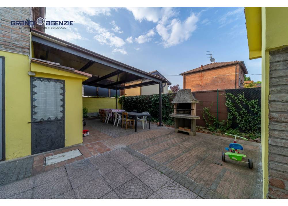 Vendita Villa a Noceto   di 350 mq