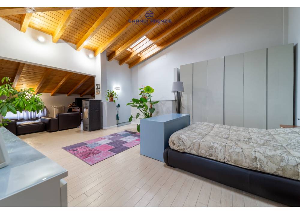Vendita Villa a Traversetolo quadrilocale  di 211 mq