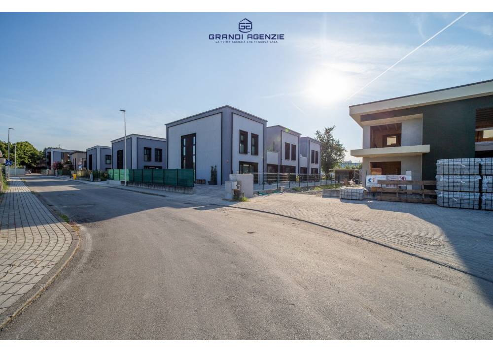 Vendita Villa a Parma quadrilocale  di 160 mq