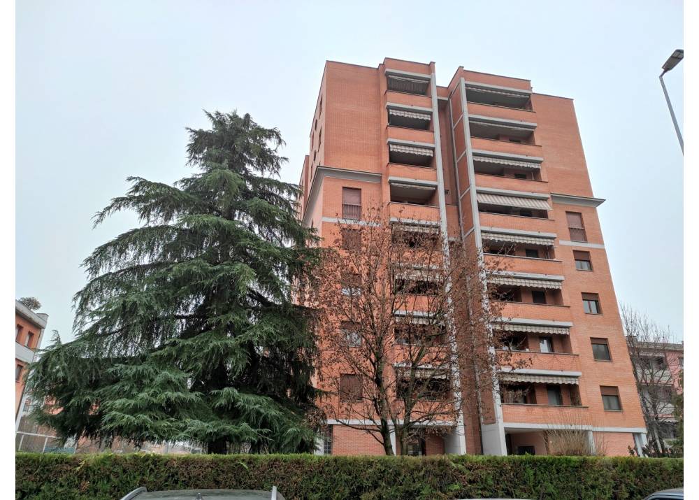 Vendita Appartamento a Parma  Q.re Picasso-Sidoli di 140 mq