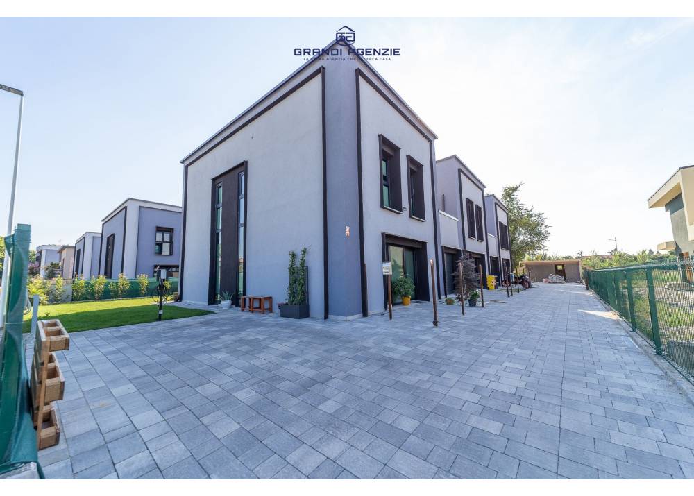Vendita Villa a Parma quadrilocale  di 160 mq