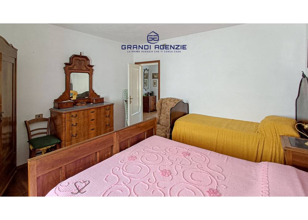Vendita Casa Indipendente a Corniglio trilocale  di 123 mq