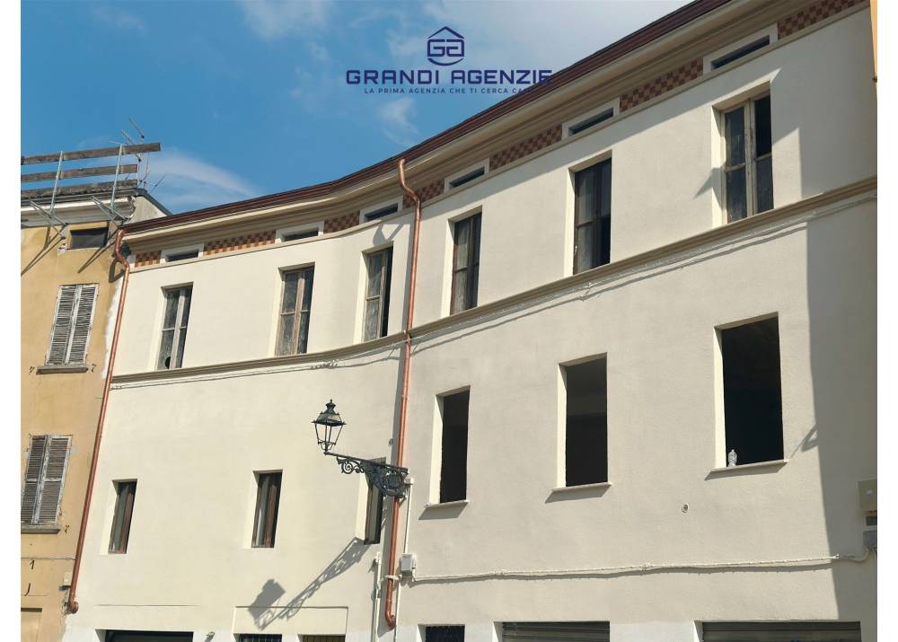 Vendita Appartamento a Parma quadrilocale Oltretorrente di 107 mq