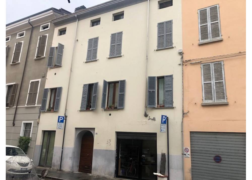 Affitto Appartamento a Parma trilocale  di 98 mq