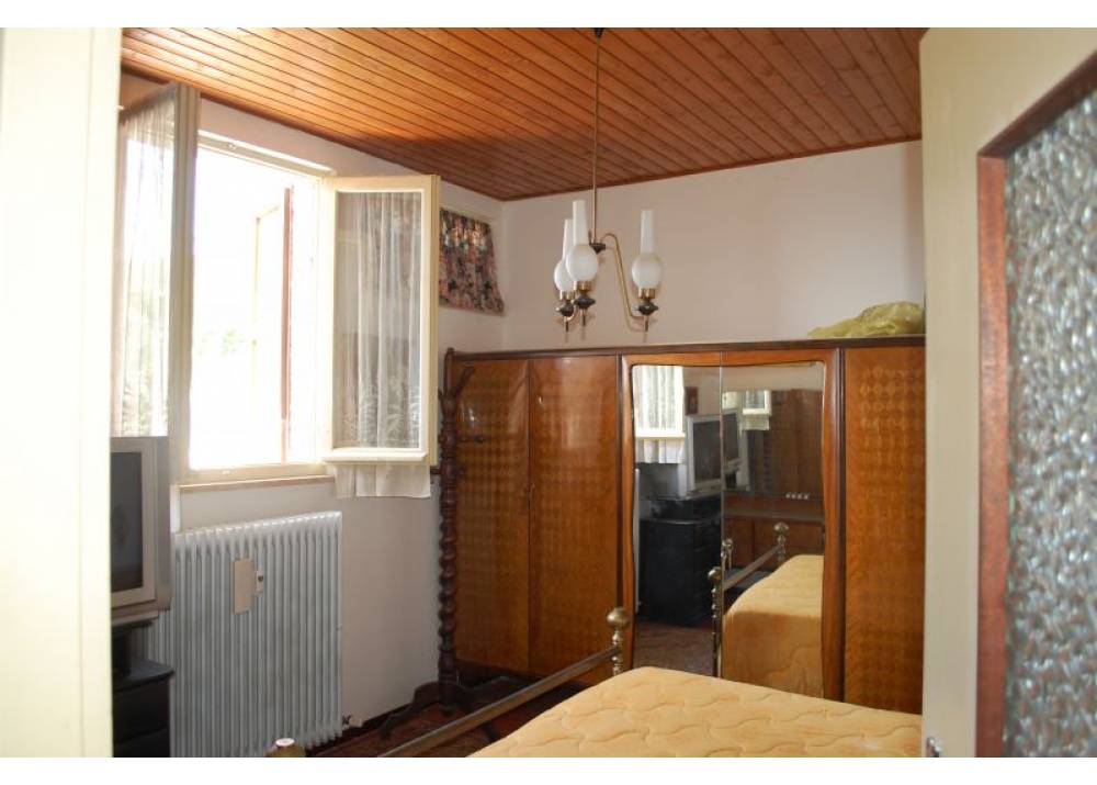 Vendita Appartamento a Tizzano Val Parma bilocale  di 65 mq