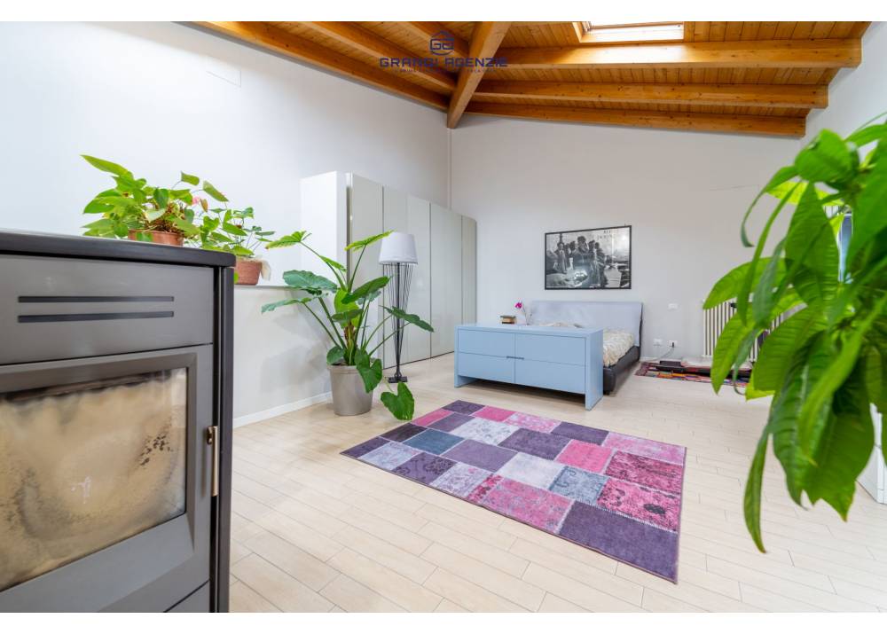 Vendita Villa a Traversetolo quadrilocale  di 211 mq