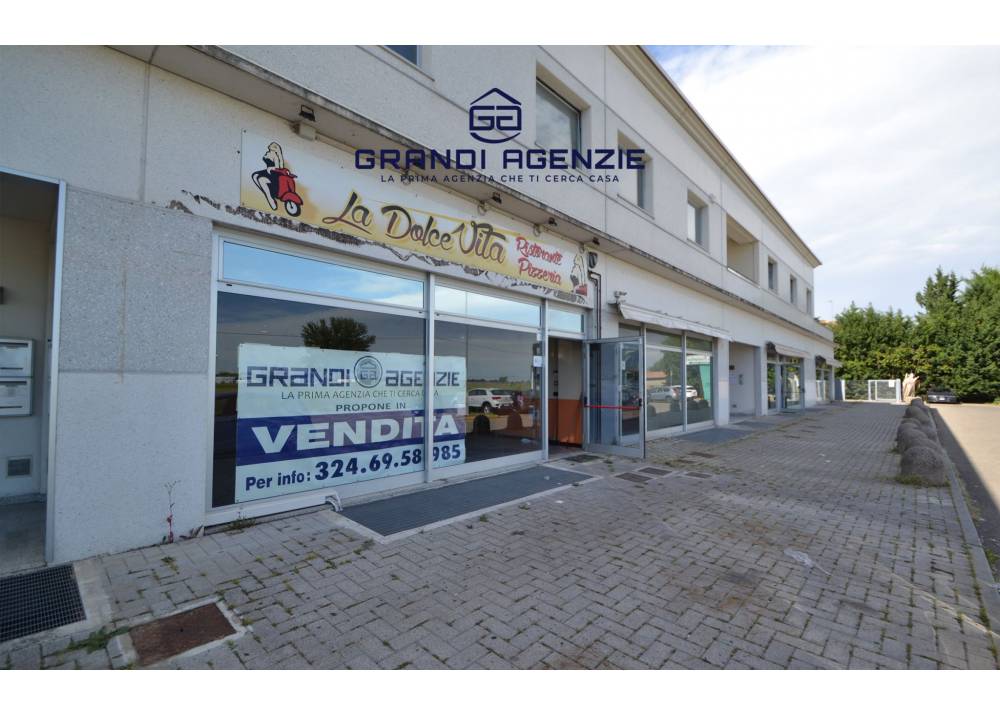 Vendita Locale Commerciale a Parma monolocale  di 350 mq