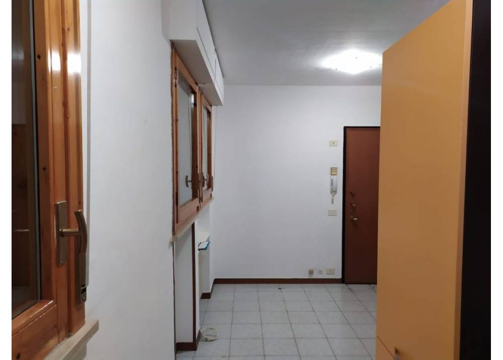 Affitto Appartamento a Parma trilocale Centro torri- Moletolo di 60 mq