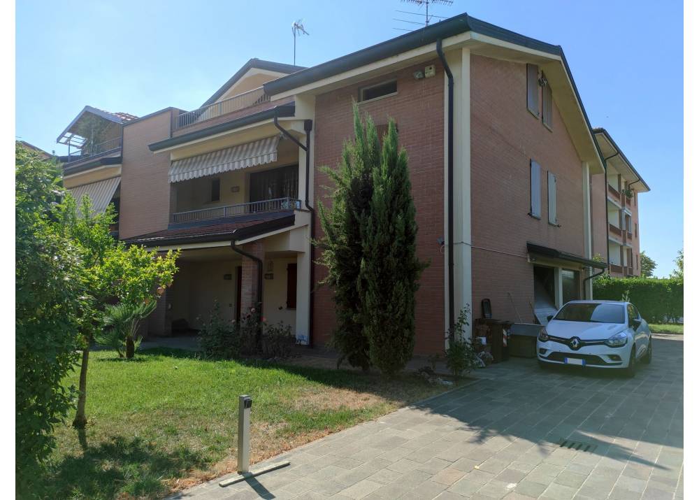 Vendita Villa a Sorbolo Mezzani quadrilocale  di 226 mq