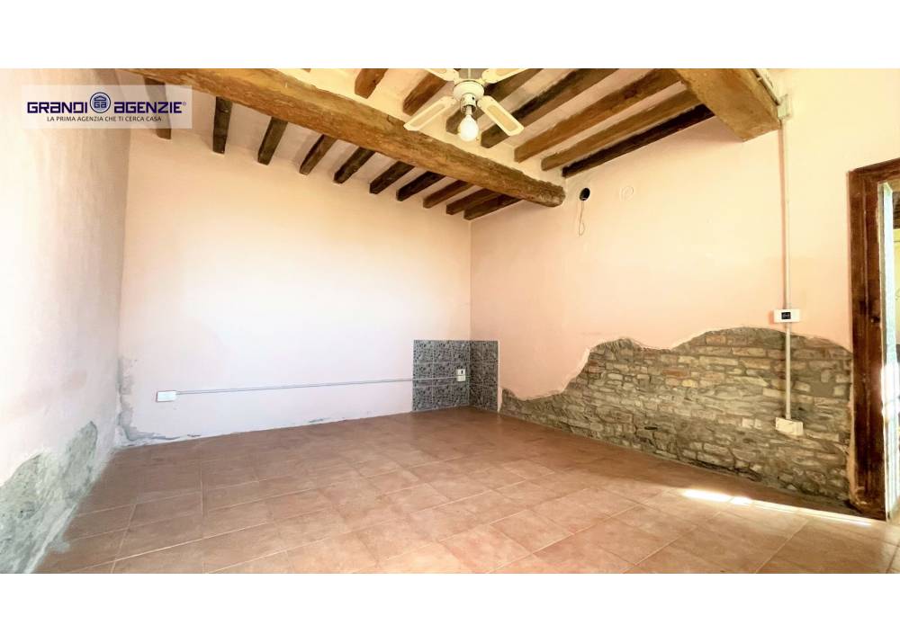 Vendita Rustico a Parma   di 224 mq