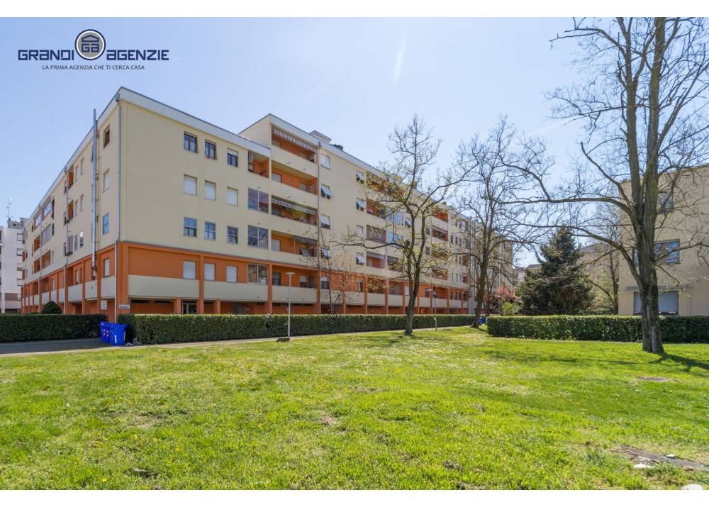 Vendita Appartamento a Parma quadrilocale Montanara di 111 mq